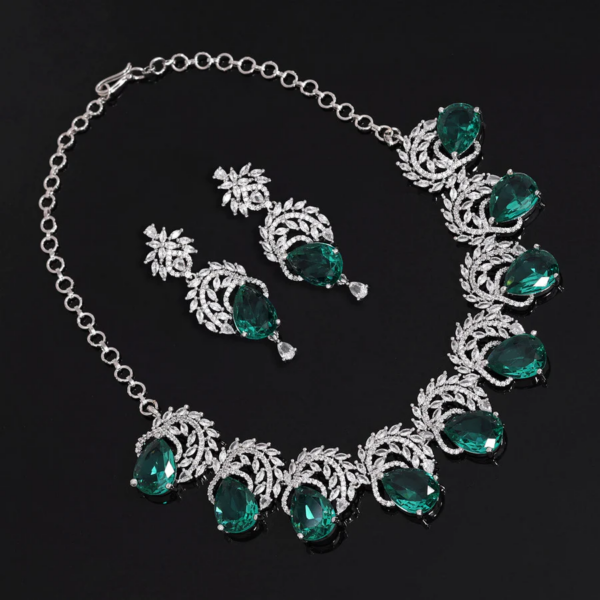 Green Oasis Glamour: Deluxe American Diamond Necklace Set