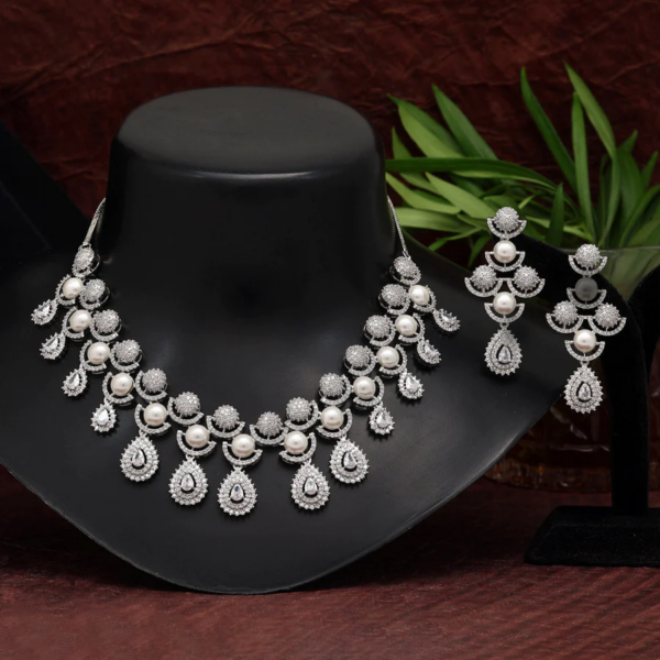 Silver Serenity: Luxurious American Diamond Necklace Set