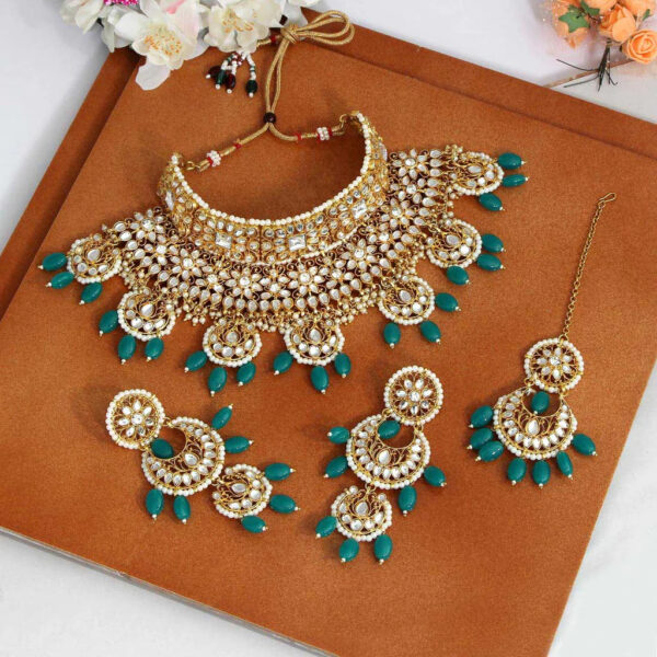 Verdant Elegance Kundan Necklace Set